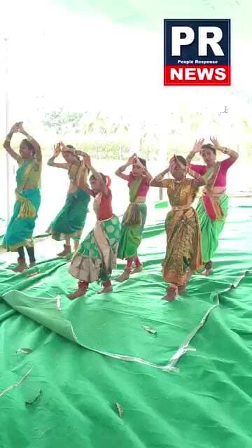 తెలంగాణ రాష్ట్ర ఆవిర్భావ దినోత్సవ వేడుకలలో నృత్య ప్రదర్శన చేస్తున్న విద్యార్థినీలు వనపర్తి జిల్లా