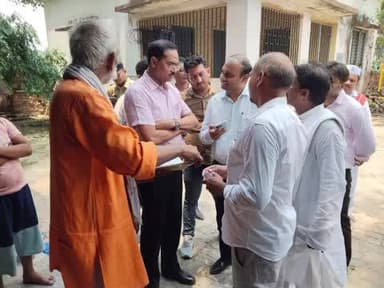 दलसिंहसराय: दलसिंहसराय में जिलाधिकारी रोशन कुशवाहा ने सुनी लोगों की समस्याएं
