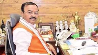 मनकापुर: गौरा विधायक ने उपमुख्यमंत्री से मिलकर क्षेत्रीय समस्याओं के समाधान की मांग की