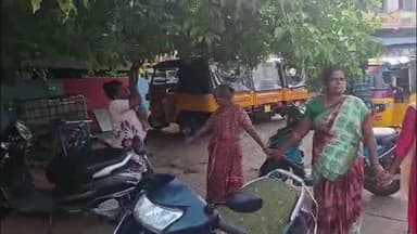 வேலூர்: சார்பணா மேடு பகுதியில் இரண்டு மாதமாக முறையான குடிநீர் வழங்கவில்லை எனக் கூறி சாலை மறியலில் ஈடுபட்ட பொதுமக்களால் பரபரப்பு