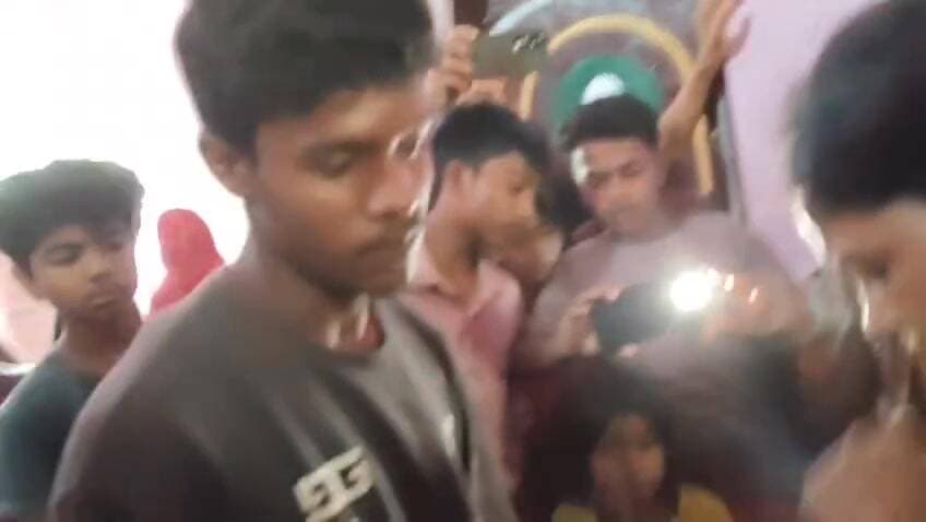 वैशाली में मौसी-भांजे ने रचाई शादी, प्रेम संबंध उजागर होने पर ग्रामीणों की मौजूदगी में हुआ विवाह #hajipurnews #VaishaliNews #LatestNews #vaishali #hajipur #highlights #लालगंज #viralpost #Bhagwanpur