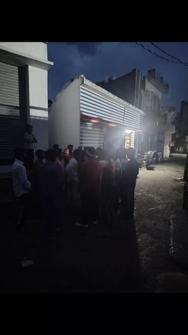 darhiyal ehatmali mandir ke pass kurbani kar mass ko ghar me dala ,RampurUP 30/05/ police n abhi koi action nahi lia