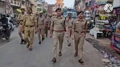 प्रतापगढ़: पुलिस अधीक्षक प्रतापगढ़ दीपक भूकर ने सहायक पुलिस अधीक्षक प्रशान्त राज के साथ किया गस्त
