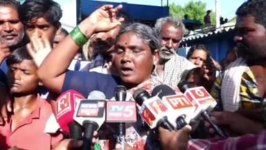 ಮೊಳಕಾಲ್ಮುರು: ವೆಂಕಟಾಪುರ ಗ್ರಾಮದಲ್ಲಿ ಕೊಲೆ; ಮಗಳನ್ನು ಕೊಂದ ಅಳಿಯನಿಗೆ ಉಗ್ರ ಶಿಕ್ಷೆ ನೀಡಲು ಮೃತಳ ತಾಯಿ ಆಗ್ರಹ