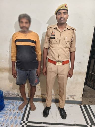 पुलिस अधीक्षक सुलतानपुर @ipsCharuNigam के निर्देशन में थाना बल्दीराय पुलिस द्वारा सोशल मीडिया पर मा० प्रधानमंत्री जी एवं मा० मुख्यमंत्री जी के विरुद्ध अशोभनीय टिप्पणी करने वाले 01 नफर अभियुक्त को गिरफ्तार कर विधिक कार्यवाही करते हुए मा0 न्यायालय के समक्ष भेजा गया।
#UPPOLICE https://t.co/O6eOcuXv9I
