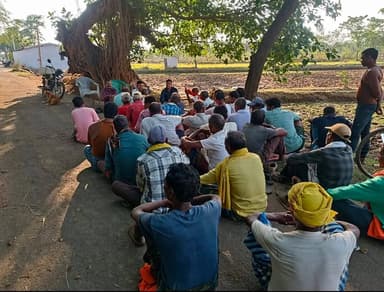 कृषि विभाग द्वारा जिले में पारंपरिक सुगंधित धान किस्म विष्णुभोग तथा दलहन-तिलहन फसलों के रकबे में वृद्धि के उद्देश्य से ग्राम घाघरा, गोढा नगवाही सहित 8 ग्रामों में किसान संगोष्ठियों का आयोजन किया गया।
#chhattisgarhcmo
#dprchhattisgarh
#GPM