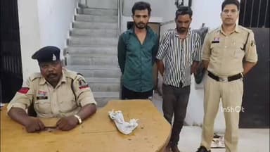 तखतपुर: सरेराह चाकू लहराकर दहशत फैला रहे थे सोनू जायसवाल और राजकुमार खुटे, गिरफ्तार कर दो धारदार चाकू बरामद