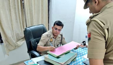 एटा – अपर पुलिस अधीक्षक एटा श्री श्वेताभ पाण्डेय द्वारा थाना पिलुआ का किया गया औचक निरीक्षण, संबंधित को दिए आवश्यक दिशा-निर्देश।
#UPPOLICE https://t.co/oUlFrigw2D