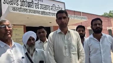#संगरिया के #नुकेरा में
श्री गोसाईं महाराज मंदिर के जमीन रिसीवर क़र समिति को सौंपने के लिए ग्रामीणो ने उपखण्ड अधिकारी श्रीमान जय कोशिक को सौंपा ज्ञापन
संगरिया की आवाज़।
District Collector & Magistrate - Hanumangarh Hanumangarh Police संगरिया पुलिस