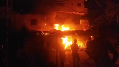 kl raat lagi laal kothi m bhayankar aag🔥🔥#laal_kothi #bakhtiyarpur
#bazaar