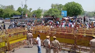 अस्थाई सफाई कर्मचारी नगर निगम से कलेक्टर तक अपनी मांगों को लेकर रैली के रूप में पहुंचे और ज्ञापन दिया #LIVE #नगर #निगम