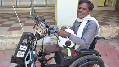 *कलेक्टर वर्मा ने दिव्यांग हितग्राही को सौंपी ई-व्हीकल, आत्मनिर्भरता की ओर बढ़ा महत्वपूर्ण कदम*
अपने क्षेत्र की सभी खबरें के लिए डाउनलोड करें शुरू ऐप* (Shuru App) 👇🏻
https://shuru.co.in/dl/4Gukpn