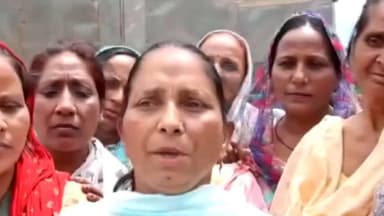 कुल्लू: भारतीय वाल्मीकि धर्म समाज की प्रदेश अध्यक्ष अनीता घई ने कुल्लू में सफाई कर्मचारियों को स्थाई करने की उठाई मांग