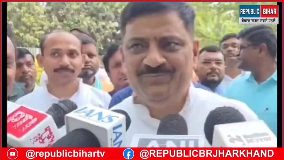 जदयू के working president बोले कड़ी कार्रवाई होगी
खान कोचिंग में हुई घटना पर बोले
#khansirpatna #khanglobalstudies #trendingvideo #Muzaffarpur #trendingreel #samratchoudhary #SanjayJha