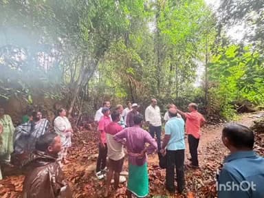 ಉಡುಪಿ: ಕಿಂಡಿ ಅಣೆಕಟ್ಟು ಹಾಗೂ ತೋಡಿಗ ತಡೆಗೋಡೆ ನಿರ್ಮಾಣ ಕಾಮಗಾರಿ ಸ್ಥಳಕ್ಕೆ ಶಾಸಕ ಸುವರ್ಣ ಭೇಟಿ