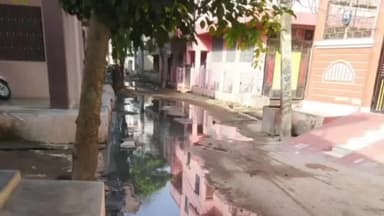जहाज़पुर: ज्योति कॉलोनी में 6 माह से नालियों की सफाई नहीं हुई, लोगों में रोष