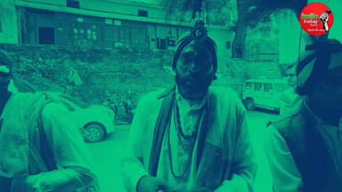 जंगम शम्भू से संबंध रखने वाले व्यक्ति अपनी कंठ वाणी सुनाकर जनता को आने वाले घोर कलयुग से रूबरू कराते हुए
#kullutodaynews #SachKiAwaaz #MediaPower #HimachalNews #himachalkiawaaz #himachalpradesh #rampur #BreakingNews #shimla #kullu