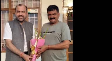 पालमपुर: प्रवीन कुमार ने वज़ीर सिंह गुलेरिया को बड़ी जिम्मेदारी देने का किया आग्रह