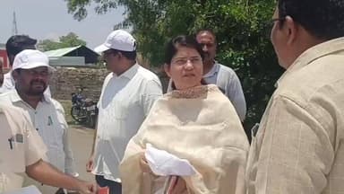 ముచ్చు మర్రి నుండి ఓర్వకల్ పైపులైన్ పనులు పరిశీలించిన జిల్లా కలెక్టర్ రాజకుమారి ఘనియా