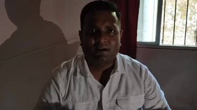 राजपुर: CHC राजपुर में टार्च की रोशनी से इलाज करने वाले डॉक्टर का बयान सुनिए
