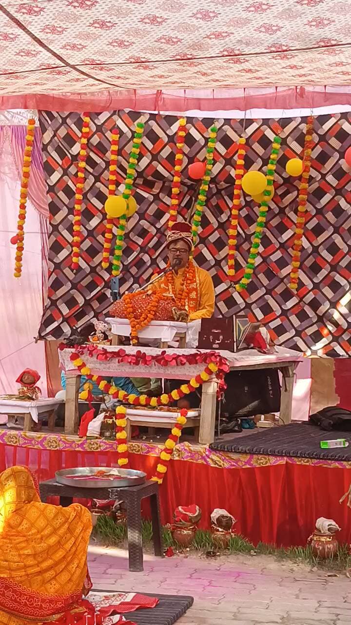 श्री ब्यास जी के मुखारविंदू से श्री मद्भागवत महापुराण की कथा👏😍 ग्राम कारेरामपुर श्री महाकाली जी के मंदिर पर 👏😍