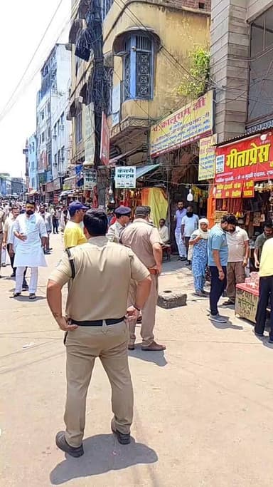 #haridwar : हरिद्वार में अतिक्रमण पर चल रहा पीला पंजा, ललतारौ पुल से भीमगोड़ा तक चलाया जा रहा अतिक्रमण के खिलाफ महा अभियान, सिटी मजिस्ट्रेट एसडीएम सहित कई अधिकारियों ने संभाला मोर्चा : देखें वीडियो
Haridwar Stambh Vasudev