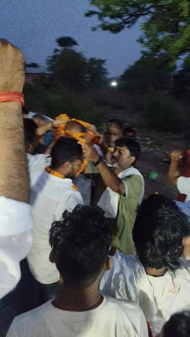 बेल्हाड़ी पंचायत से पैक्स अध्यक्ष पद के लिए निर्वाचित हुए गौतम कुमार. समर्थको ने किया जोरदार स्वागत
