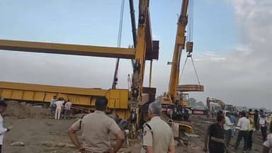 पुन्हेड़ा के नजदीक जेवर एयरपोर्ट निर्माणधीन एक्सप्रेसवे पर हुआ बड़ा हादसा... कई लोगों की दबे होने की आशंका देखें...
#fcn24news
#faridabad
#accident
#greater Faridabad News