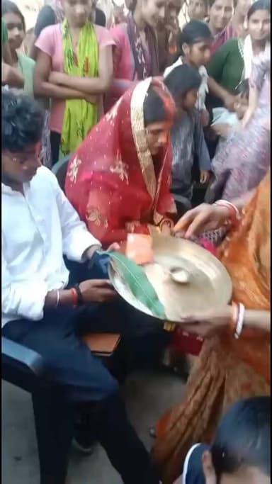 बिहार में बीपीएससी शिक्षिका ने अपने ही फुफेरी बहन से किया शादी, अब दोनों घर से फरार।
