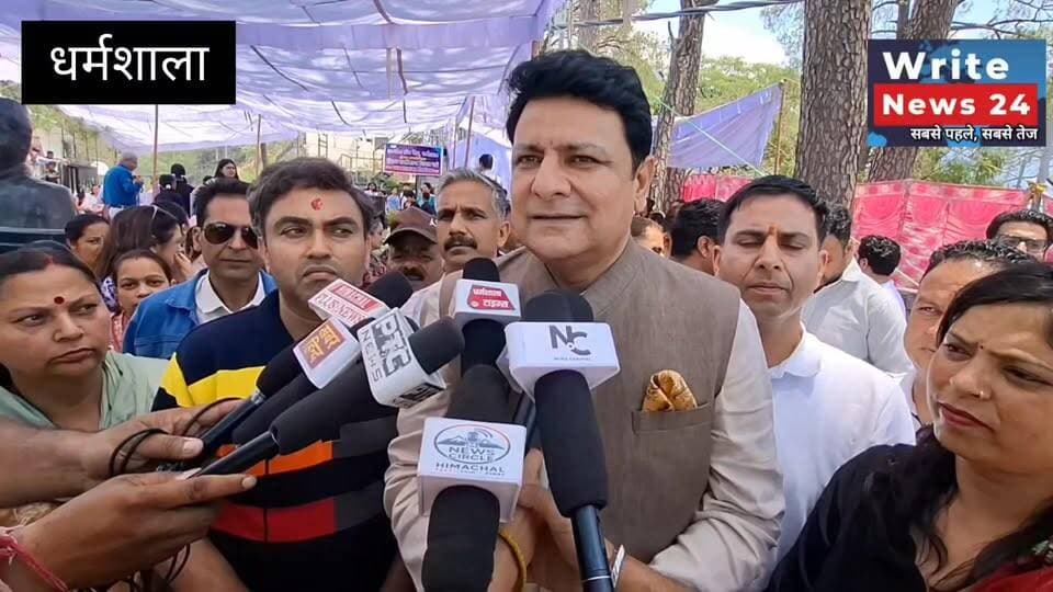 नीरज भारती ने जो कहा है, सत्य कहा है, लोग दबी जुबान में कहते थे उन्होंने सच को सामने रख दिया है, ऐसे बहुत कम लोग होते है राजनीति में जो सचाई के साथ अपनी बात रखते हैं - सुधीर शर्मा ।
#himachalpradesh #dharmsala #shimla #jwali #SukhvinderSinghSukhu #SudhirSharma #NeerajBharti #followers #Congress #highlights #bhajpa