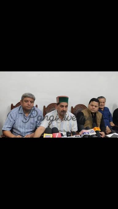 पत्रकार द्वारा पूछा गया की मुख्यमंत्री चम्बा कब आएंगे, क्या बोले केवल सिंह पठानिया। उन के इस जबाब से क्या आप सहमत है 👇👇