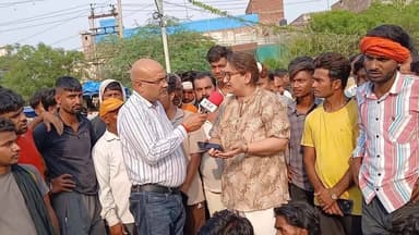 नेहरू बनाम दीन दयाल...
नेहरू कॉलोनी मामले ने निम्न आय वर्ग के लोगों के लिए आवास पर एक बार फिर बहस छेड़ दी है
अफोर्डेबल हाउसिंग के लिए लाई गई दीन दयाल योजना फरीदाबाद गुरुग्राम में फेल हो गई है गरीब आदमी कहाँ रहे बताए सरकार : शालिनी मल्होत्रा, कांग्रेस नेत्री
#NehruColony
#Faridabad
#RRTScorridor
#BulldozerAction
#DemolitionDrive
#RoadJam
#Protest
#PublicAnger
#BreakingNews
#shalinichopra
#HousingRights
#Rehabilitation
#HomelessFamilies
#BJPGovernment
#CongressParty
#voiceoffaridabad
#Voiceoffreedom