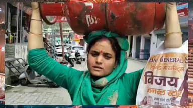#घनसाली :-पहाड़ो में गैस की किल्ल्त, दूर दराज गावों से सिलेंडर लाये लोगो को लौटना पड़ रहा खाली
जमकर हो रही गैस की कालाबाजारी, सवाल दुकानदारों को कहा से मिल रहे सिलेंडर जबकि कमर्शियल सिलेंडर बंद है
ग्रामीणों को DSC नंबर मिलने के बाद भी सिलेंडर नहीं मिल पा रहे है
#highlightseveryone #followerseveryone #uttarakhand #tehrigarhwal @top fans जागो उत्तराखंड BJP Uttarakhand Kuldeep Singh Rawat