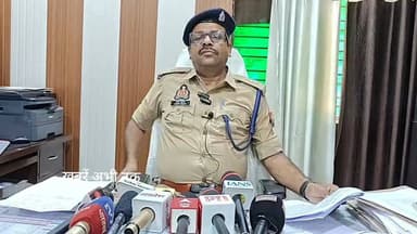 मादीसिपाह चौकी में पार्टी और शराबखोरी का वीडियो वायरल, चौकी इंचार्ज पर गिरी गाज
#मादीसिपाह #मऊपुलिस #चौकीइंचार्ज #वायरलवीडियो #पुलिसकार्रवाई #मऊन्यूज