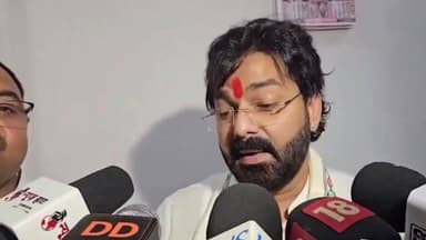 भाजपा मेरी मां है और मैं भाजपा सेवक था, हूं और आजीवन रहूंगा.... भाजपा एमएलसी उम्मीदवार पवन सिंह..
सुपरस्टार Pawan Singh ने आज बीजेपी कार्यालय पहुंचकर प्रदेश अध्यक्ष Sanjay Saraogi से मुलाकात की।✨❤️
#Pawansingh #BJP #Bihar #MLCElection