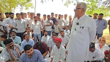 गिरल धरने पर बोले #बलराम प्रजापत सभी युवा विधायक #रविन्द्र सिंह भाटी की तरह संघर्ष करना सीखो।
Ravindra Singh Bhati
