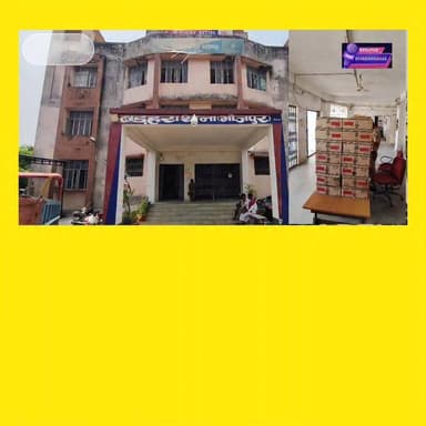 शराबबंदी में फिर बड़ी सेंध!
बिहार में शराबबंदी के बीच भोजपुर के बड़हरा में बेखौफ तस्करों का बड़ा खेल सामने आया है। महिंद्रा ट्रैक्टर के डाला में भरकर 884.4 लीटर अंग्रेजी शराब बबुरा के तरफ ले जाई जा रही थी।
गुप्त सूचना पर पुलिस ने इंग्लिशपुर के पास घेराबंदी की, लेकिन पुलिस को देखते ही कारोबारी भागड़ नदी में कूदकर फरार हो गया। पुलिस ने ट्रैक्टर समेत करीब 5 लाख रुपये मूल्य की शराब जब्त कर ली है।
#bhojpurkhabarnama
#Bhojpur #बड़हरा #शराबबंदी #BiharNews #BreakingNews #ViralPost