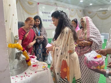 ▶️समान नागरिक संहिता पर जनपरामर्श हेतु उच्च स्तरीय समिति की बैठक का किया गया आयोजन
▶️विभिन्न वर्गों ने दिए महत्वपूर्ण सुझा
#UCC
#Alirajpur
#JansamparkMP https://t.co/lHYiZxVsnW