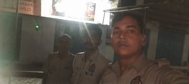#रात्रि_गश्त_व_चेकिंग #SPBallia श्री ओमवीर सिंह के निर्देशन में जनपद में शांति,सुरक्षा एवं कानून व्यवस्था बनाए रखने के दृष्टिगत #Ps_फेफना पुलिस द्वारा रात्रि में निरन्तर भ्रमणशील रहते हुए संदिग्ध व्यक्तियों/वाहनो की चेकिंग की जा रही है।#बलिया #BalliaPolice
@dgpup
@Uppolice https://t.co/AGPrnINwKi