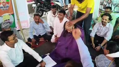 संवैधानिक अधिकारों की मांग पर बंगाली समाज का प्रदर्शन, रवीन्द्रनाथ टैगोर पार्क में सामूहिक मुंडन !
#BengaliSamaj #ReservationRights #RudrapurNews #UttarakhandNews #SocialMovement #BengaliCommunity #BreakingNews #ProtestNews #ReservationMovement #IndianPolitics #NewsUpdate #HindiNews #ViralVideo #PublicVoice #LatestNews