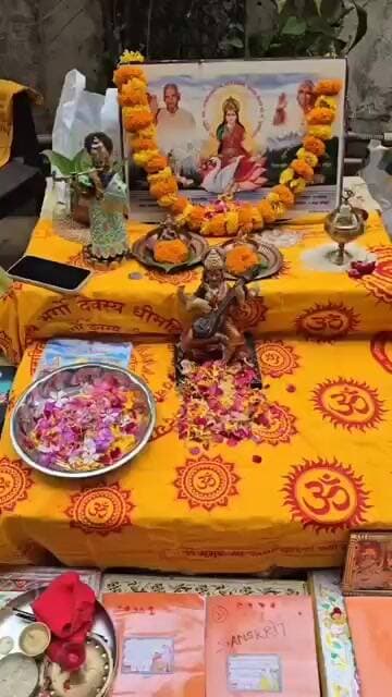 *સોલા શાખા ગાયત્રી પરિવાર દ્વારા આયોજિત સરસ્વતી પૂજન અને ત્રણ કુંડી ગાયત્રી યજ્ઞ*