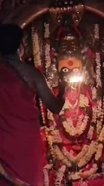 బోరంచ నల్ల పోచమ్మ తల్లి కి సోమవారం ఉదయం ప్రత్యేక హారతి
