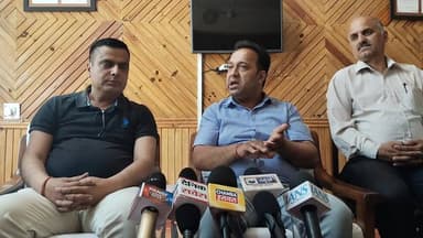 चंबा : स्कूल प्रवक्ता संघ ने स्कूल समय के बाद जनगणना में ड्यूटी लगाने के निर्णय का विरोध किया, राज्य कार्यकारी अध्यक्ष दीप सिंह खन्ना ने जानकारी दी। #highlight Ajay Himachal News #HimachalNews #ChambaNews #HimachalGovernment #BreakingNews #highlight