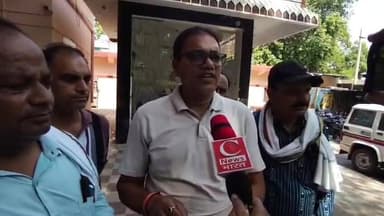 🚨 एक्सपोज न्यूज इंडिया: बड़ी खबर | भ्रष्टाचार पर कड़ा प्रहार! 🚨
"भ्रष्टाचार के खिलाफ जीरो टॉलरेंस, किसी भी भ्रष्टाचारी की नहीं चलेगी पैरवी!" — भजनलाल सरकार का बड़ा संदेश
नगर पालिका के हालिया विवाद में जिला प्रशासन ने नगर पालिका के सम्मान को सर्वोपरि रखते हुए एक बड़ा और निष्पक्ष कदम उठाया है। इस पूरे प्रकरण में अब दूध का दूध और पानी का पानी होने जा रहा है।
📌 खबर के मुख्य बिंदु, जो आपको जानने जरूरी हैं:
⚖️ मामला अब पुलिस के पास: प्रकरण दर्ज हो चुका है। मुख्यमंत्री भजनलाल शर्मा के नेतृत्व वाली सरकार ने साफ कर दिया है कि भ्रष्टाचार किसी भी कीमत पर बर्दाश्त नहीं किया जाएगा। अब पुलिस निष्पक्ष जांच कर सच जनता के सामने लाएगी।
🚫 पार्टी की छवि सर्वोपरि: गलत कृत्य करने के बाद राजनीतिक रसूख या सपोर्ट की उम्मीद करने वालों को भाजपा राज्य नेतृत्व ने कड़ा संदेश दिया है। सच का साथ देकर नेतृत्व ने साबित किया है कि कानून सबके लिए बराबर है।
🧹 जनता को मिली राहत: सबसे बड़ी जीत आम जनता की हुई है। पूरे घटनाक्रम के बीच सफाई व्यवस्था सुचारू रही और जनता को किसी परेशानी का सामना नहीं करना पड़ा।
📢 बड़ी बात: अब मामला पूरी तरह कानून और पुलिस प्रशासन के पास है। किसी भी राजनीतिक दबाव से परे, अब केवल सच की जीत होगी।
👉 पूरे प्रकरण का सच जानने के लिए बने रहिए 'एक्सपोज न्यूज इंडिया' के साथ। अब जनता को है प्रशासन के अंतिम निर्णय और न्याय का इंतजार!
#ExposeNewsIndia #RajasthanNews #BhajanlalGovernment #ZeroTolerance #AntiCorruption #BreakingNews #PublicRelief