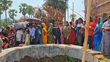 डोमचांच थाना क्षेत्र के जौनपुर में एक व्यक्ति का शव बरामद, परिजनों ने जमीनी विवाद में हत्या का लगाया आरोप।
#annpurnnadevi #kodermanagarpanchayat #jhumaritelaiyanagarparishad #domchanchnagarpanchayat #jharkhandupdates #spkoderma #dckoderma
