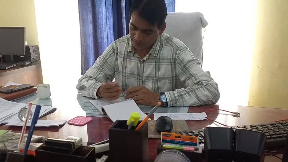 बिजली विभाग के महाप्रबंधक LN पाटीदार का मुरैना तबादला, विनोद भदोरिया होंगे बिजली कंपनी के नए महाप्रबंधक।
#श्योपुर #sheopur #चंबलटीवी #JansamparkMP #LiveNews #livenewshindi #newseason #MadhyaPradesh #vijaypur #breakingnews #Beerpur #HindiNews #chambaltv #newsupdate #समाचार #newsfeed #news #खबर #मुरैना #Chambalnews