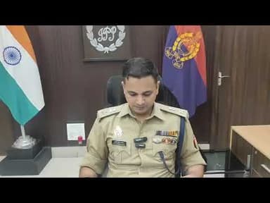 #हरदोई में पुलिस भर्ती परीक्षा पर प्रशासन की पैनी नजर, डीएम-एसपी ने केंद्रों का किया औचक निरीक्षण!