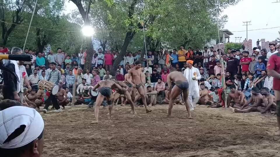 भटियात की लखदाता छिंज हार के दूसरे राउंड में किसने मारी बाजी... किसके दाँवों ने लूटी वाहवाही देखे #live Naresh Singh @topfans #NewsUpdate #fpyシ #viralpost #Dangal