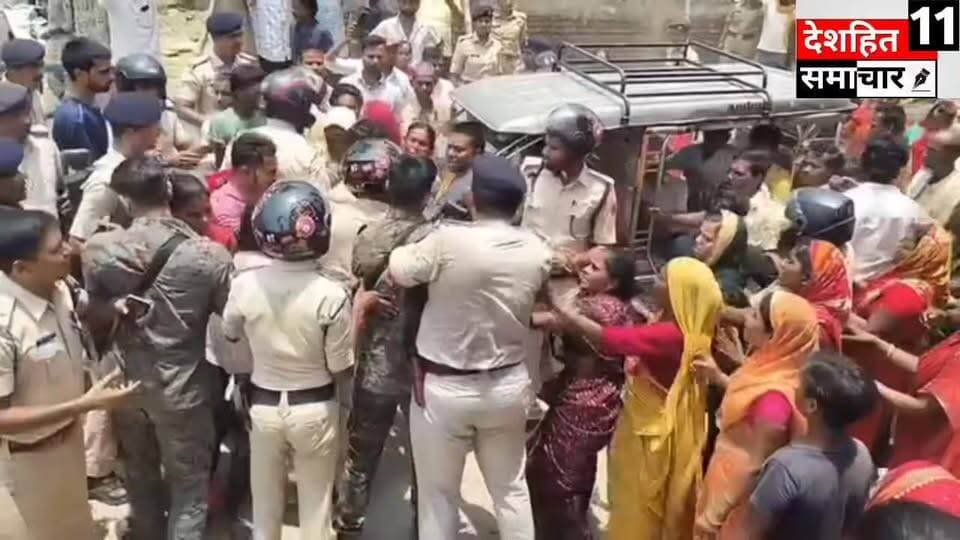 मधेपुरा जेल में कैदी की मौत परिजनों में आक्रोश कैदी की इलाज के दौरान मौत परिजनों ने मारपीट का लगाया आरोप... #Newskosisanchar11 #deshhitsamachar11 #wesupportroshansir #gorakhpurinsidetv #reelsviralシ #todaybestphotochallenge #sosts #fightcoronavirus #ktdgji @highlight