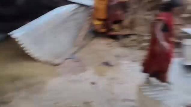 #प्रतापगढ़ में आए तेज तूफान की आने लगी है तस्वीर
#pratapgarhnews #BreakingNews #pratapgarh #UPNews #UttarPradesh #pratapgarh_up_72 #tufan #Aandhi